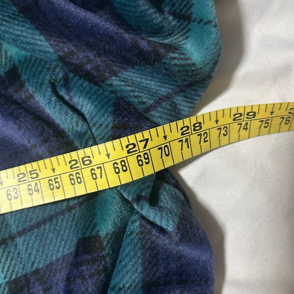 ARIA COLLECTION Green Blue Black Plaid Fleece Gown 2X Long Sleeves Buttoned Neck - Picture 5 of 8